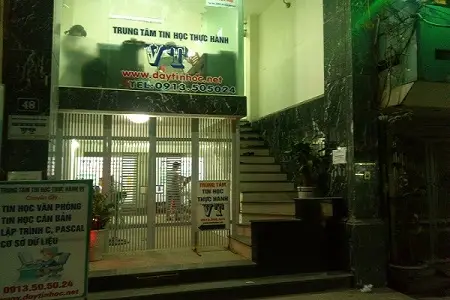 Văn phòng Trung tâm tin học VT